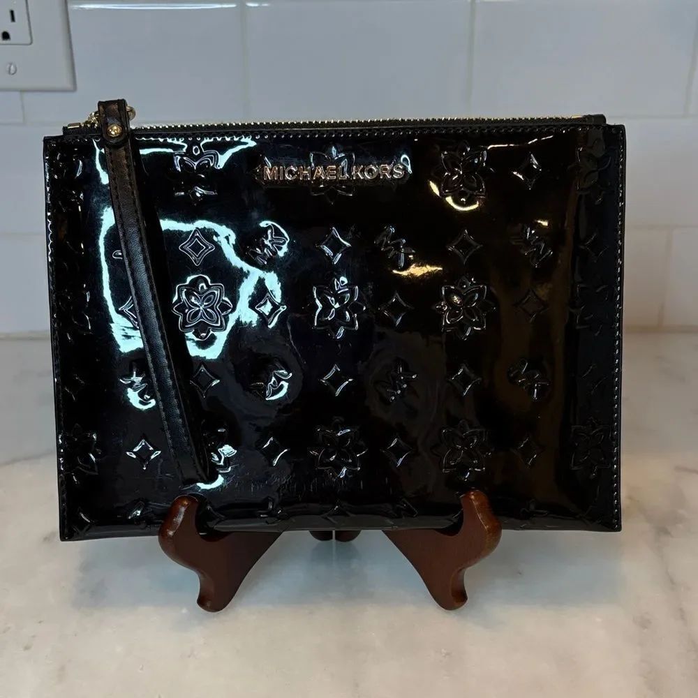 Michael Kors Purse Handbag Patent Leather Embossed XL Wristlet Pouch Clutch